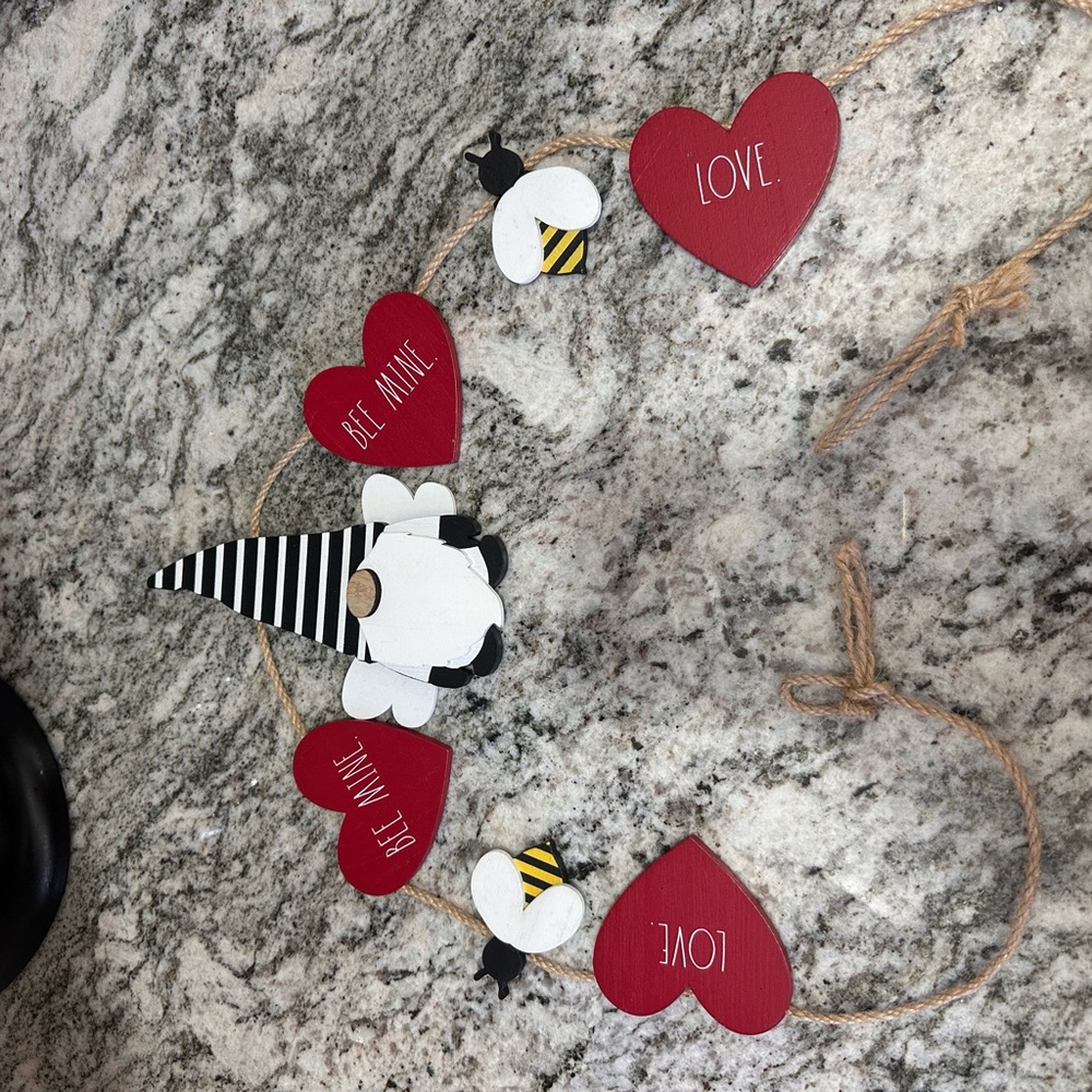 Rae Dunn Red and Black Bee Mine Garland